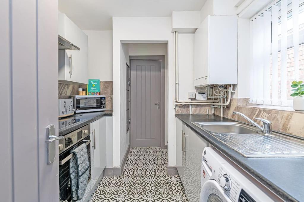 3 Bedroom Holiday House 利物浦 外观 照片